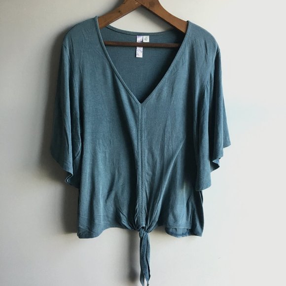 ⚪ 3/$15  alya teal v-neck tie waist flutter sleeves - Picture 1 of 12